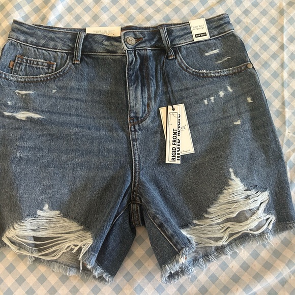 Jean shorts - Picture 6 of 6